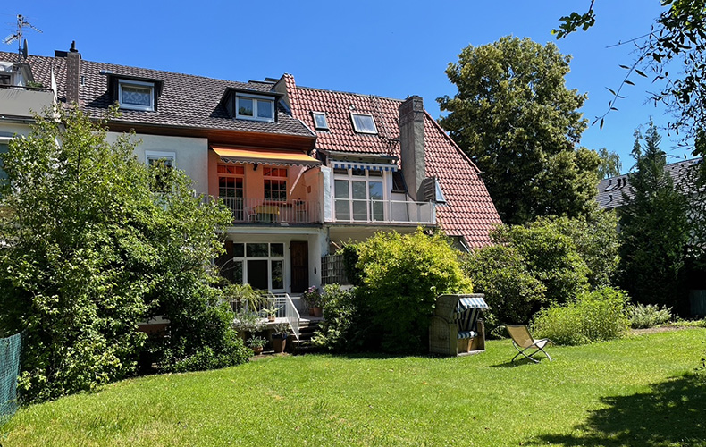 Zweifamilienhaus mit stilvollem Ambiente in Bad Wilhelmshöhe (Flüsseviertel)