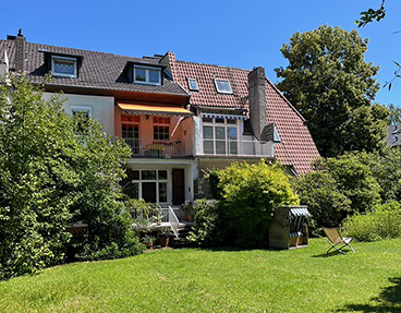 Zweifamilienhaus mit stilvollem Ambiente in Bad Wilhelmshöhe (Flüsseviertel)